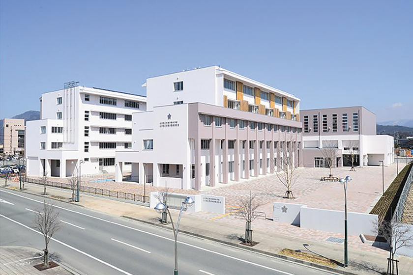 山形県立東桜学館中学校高等学校の写真